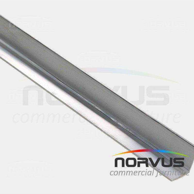 Cubrecanto de aluminio tipo pecho paloma 3/4x1/2 sin rolar